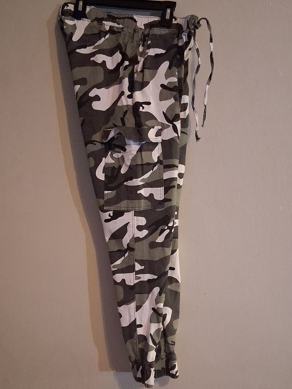 Women's Camo Cargo Joggers - Size M